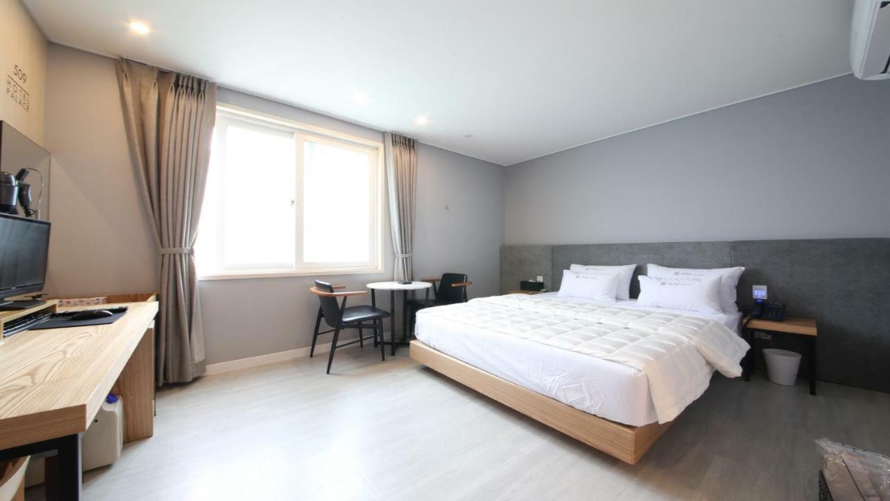 Hotel Palace Πόχανγκ Εξωτερικό φωτογραφία